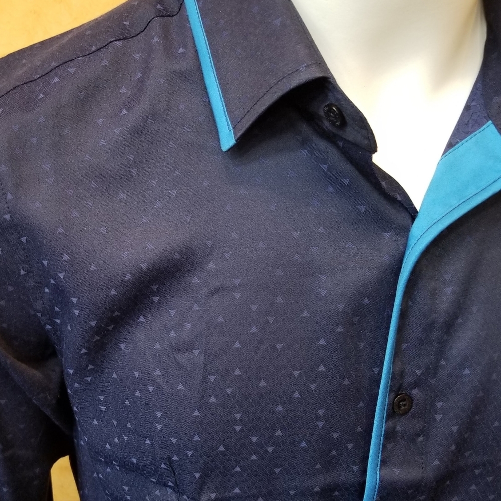 All Over Pattern Design Shirt - Picture 3 of 3